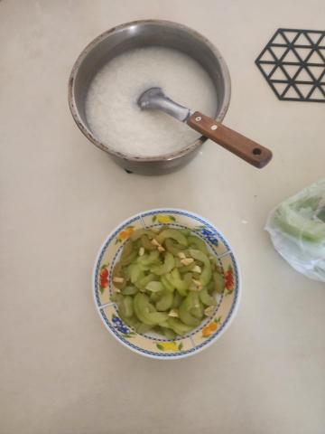 李龍瑞 - 案主家備餐