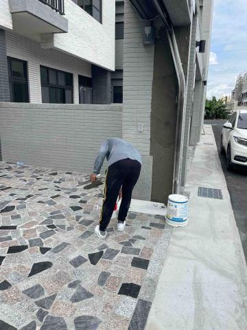 Mr.LIN (個人接案） - 新建案-車庫捲門修改