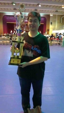 Dongdong Joe - 10年前象棋比賽獲獎