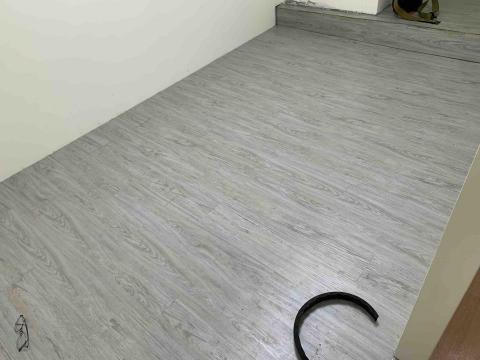 六任 室內裝修工程 - PVC地板施工