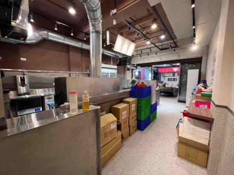 勝雨工程。油漆。防水。 -  勝雨工程。油漆。防水。 -