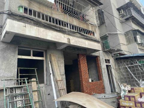 立也企業社 - 前屋檐拆除