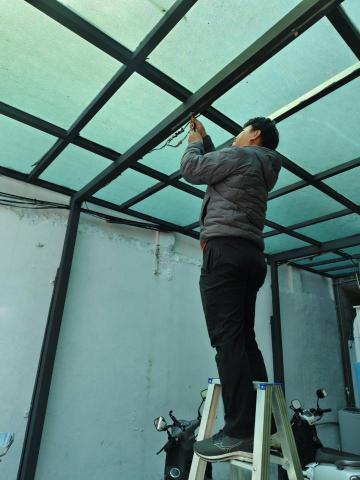 好好窩租賃管理顧問有限公司 - 更換燈具