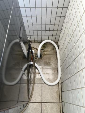 吳梓岑 - 陽台前