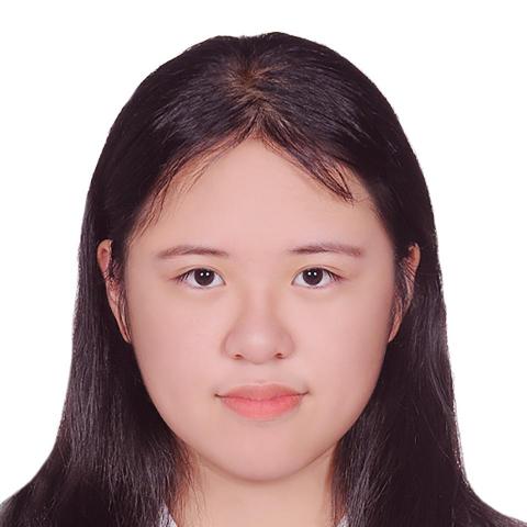 提供高雄衝浪教學服務的專家陳姵妤