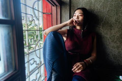 梁鈞維 - 在廟宇裡面靜待著沉思著
wei