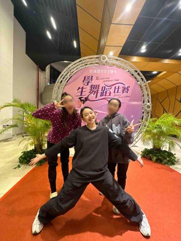 王儷穎 - 為保護學生肖像權，所以不公開容貌