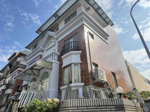 項勝工程行 彭文楫 - 項勝 香山夏威夷社區  煥然一新