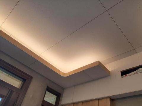 鐘明泉 - 層板燈安裝