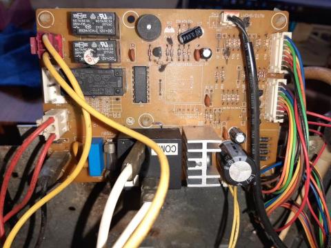 鐘明泉 - 冷氣維修