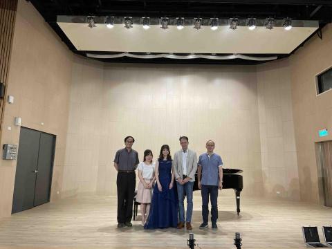 陳禹臻 - 學士學位音樂會與評審合影