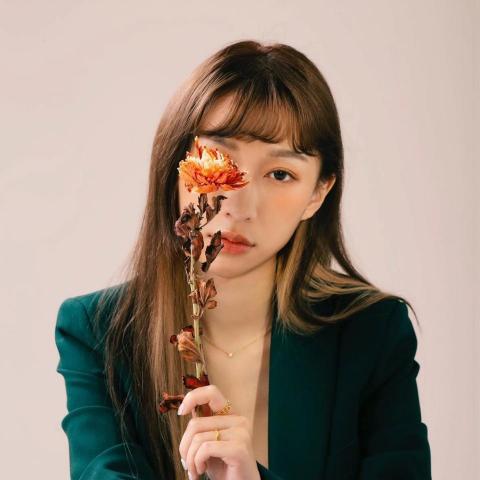 提供兼職網拍模特兒服務的專家ya