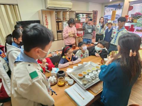 TEA WHY - 親子共同體驗