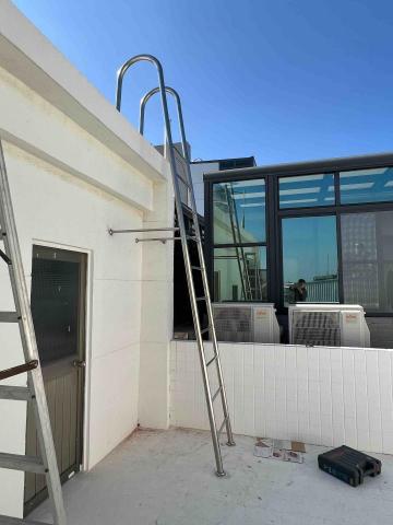 薛承昊 - 頂樓爬梯