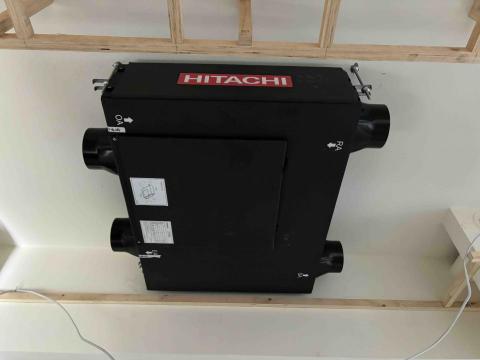 尚猛冷氣空調行 - 豪宅安裝日立全熱交換器照片