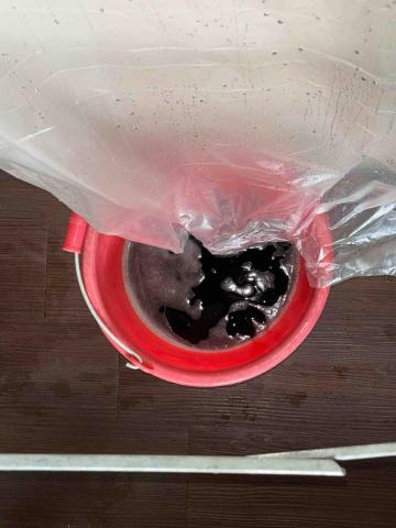 尚猛冷氣空調行 - 清洗後的冷氣髒水