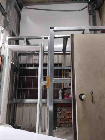 張明忠 - 廁所框架