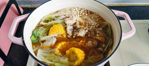 晶惠 - 麻油雞月子期間吃飽飽