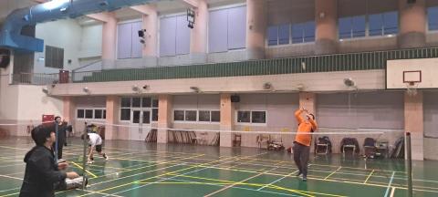 莊子慶 - 專業的羽毛球自創球式