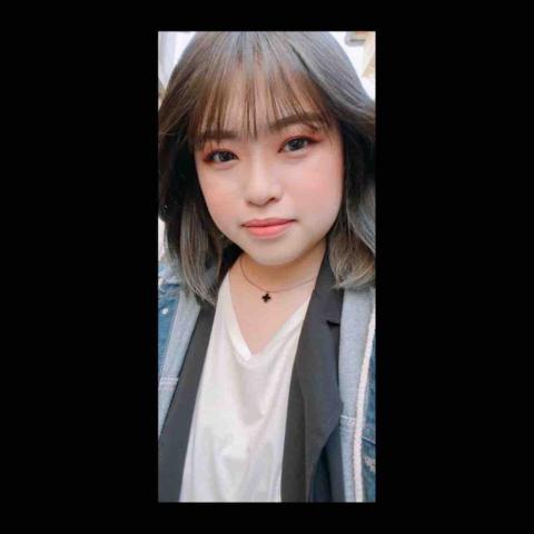 提供美髮剪刀服務的專家王雯琦