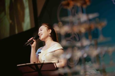 徐彩芳專業主持主唱 -  徐彩芳專業主持主唱 -