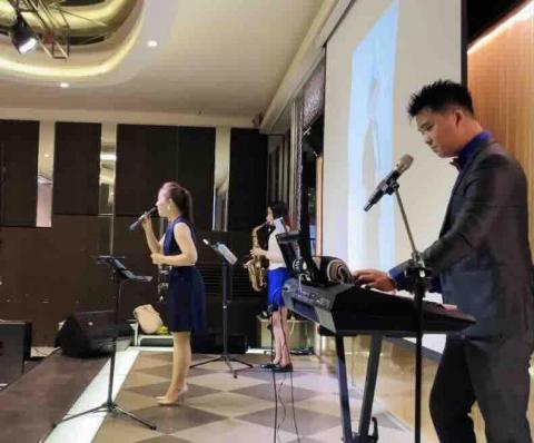 徐彩芳專業主持主唱 -  徐彩芳專業主持主唱 -