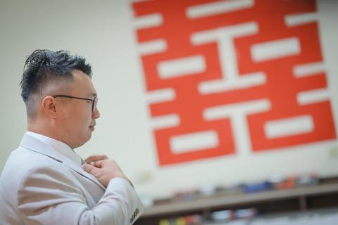 ATM Studio - TaCo - 婚禮攝影拍攝超過200場後已不再計算場次，平面拍攝以及動態攝影皆可，熟習婚禮習俗流程，能提供行程安排的建議，同時和許多新秘、主持等廠商有配合，可協助做聯繫安排。