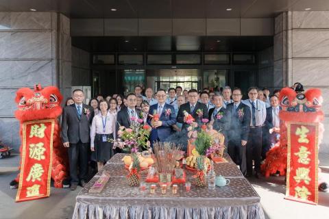 ATM Studio - TaCo - 活動攝影拍攝超過300場，包括記者會、尾牙春酒、家庭日、運動會、校園演講、醫學講座、座談會、畢業典禮、成果發表會、活動參訪等，客戶包含台北市政府花蓮縣政府等公家機關，IBM、台灣松下、宏碁ACER、迪卡儂、特力屋集團、BMW集團、禮來藥廠、台灣三豐、台大政大等EMBA、饗宴集團、晶湯匙等，各種活動經驗豐富，可完成客戶多方位拍攝需求。