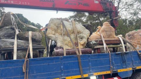 鈕鋒國際開發 -  鈕鋒國際開發 -