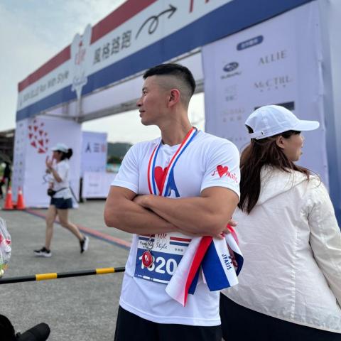 提供矯正床服務的專家李阿狗 體態雕塑 增肌減脂 筋膜放鬆