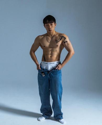 Howard - 本人的形象照。