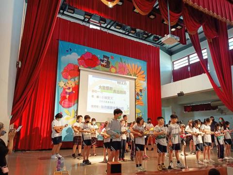 施語蕎 - 長安國小烏克麗麗表演