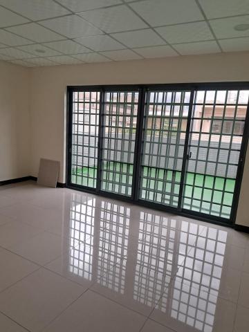 翔淯工程行 - 地磚60&times;60冠軍拋光磚打硬底