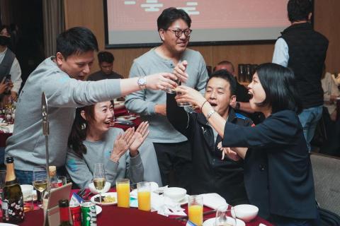 Ben - 尾牙活動拍攝作品
參考作品連結 https://b10828007.myportfolio.com/