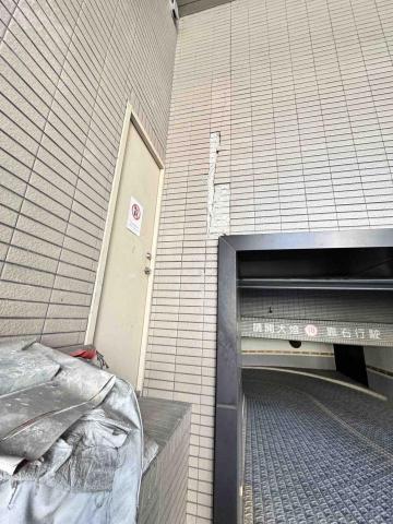 極護高空工程 - 磁磚修繕工程 極護高空工程 - 磁磚修繕工程