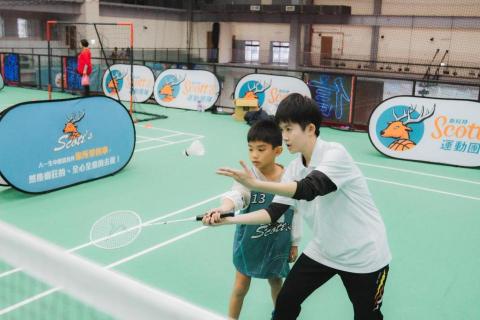 陳咏葳 - 羽球教學照