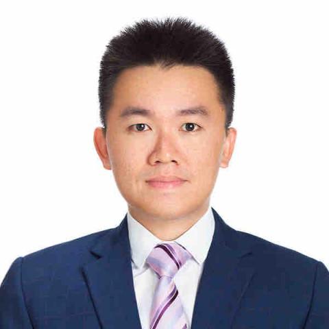 提供cnc程式碼服務的專家黃彥銘