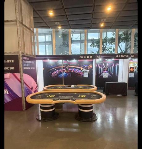 鈕鋒國際開發 -  鈕鋒國際開發 -