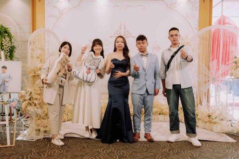 方方｜婚禮主持｜婚禮歌手｜週歲主持 - 