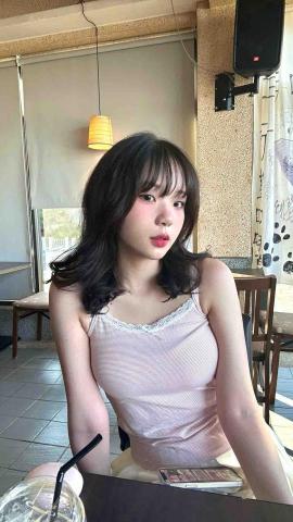 提供法文檢定服務的專家羅淩