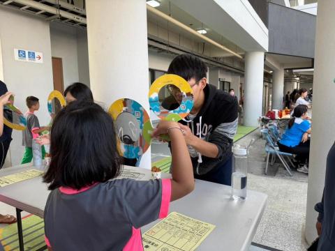 林昱緯 - 與五甲國小互動教學