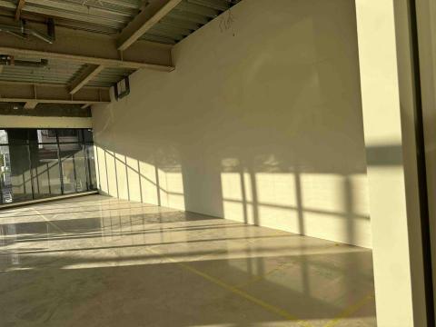 阿豪油漆工程 - AB膠批土油漆完成面