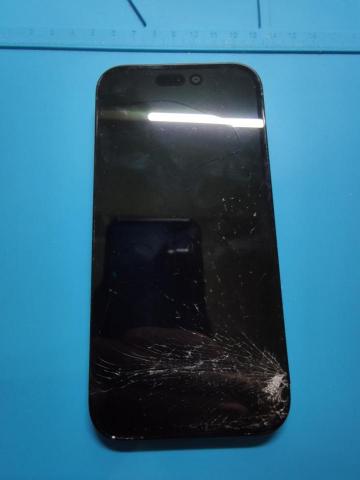 Yu 手機維修 - 維修案例：iPhone 14 Pro 螢幕破裂