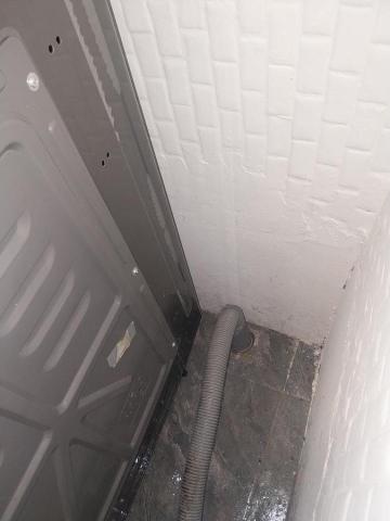 何宗弘 - 洗衣機排水