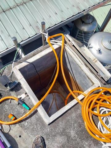 何宗弘 - 水塔修繕