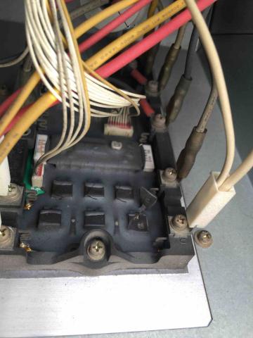 奇恩空調家電工程行 - 室外機IGBT模組損毀 炸裂