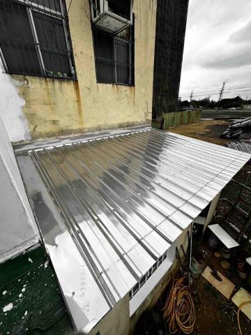 達閎金屬企業社 - 覆蓋不銹鋼五溝清板 達閎金屬企業社 - 覆蓋不銹鋼五溝清板