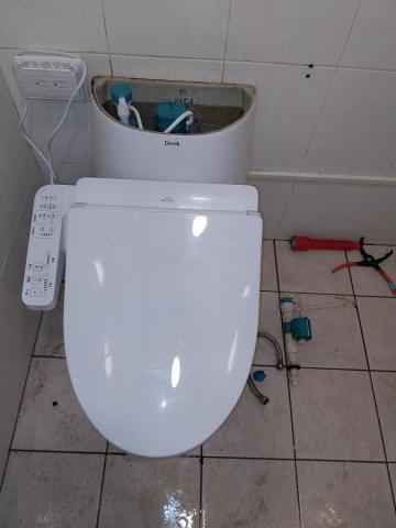 何宗弘 - 馬桶按裝，