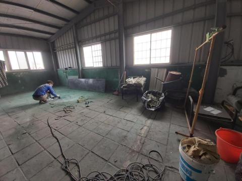 何美工程行 - 舊漆刨除