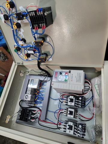 沈先生 - 空調相變頻器